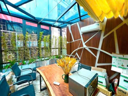 Nhà Riêng 140m2, 5 Tầng Mặt Tiền Nguyễn Chính Gần 12 Tỷ